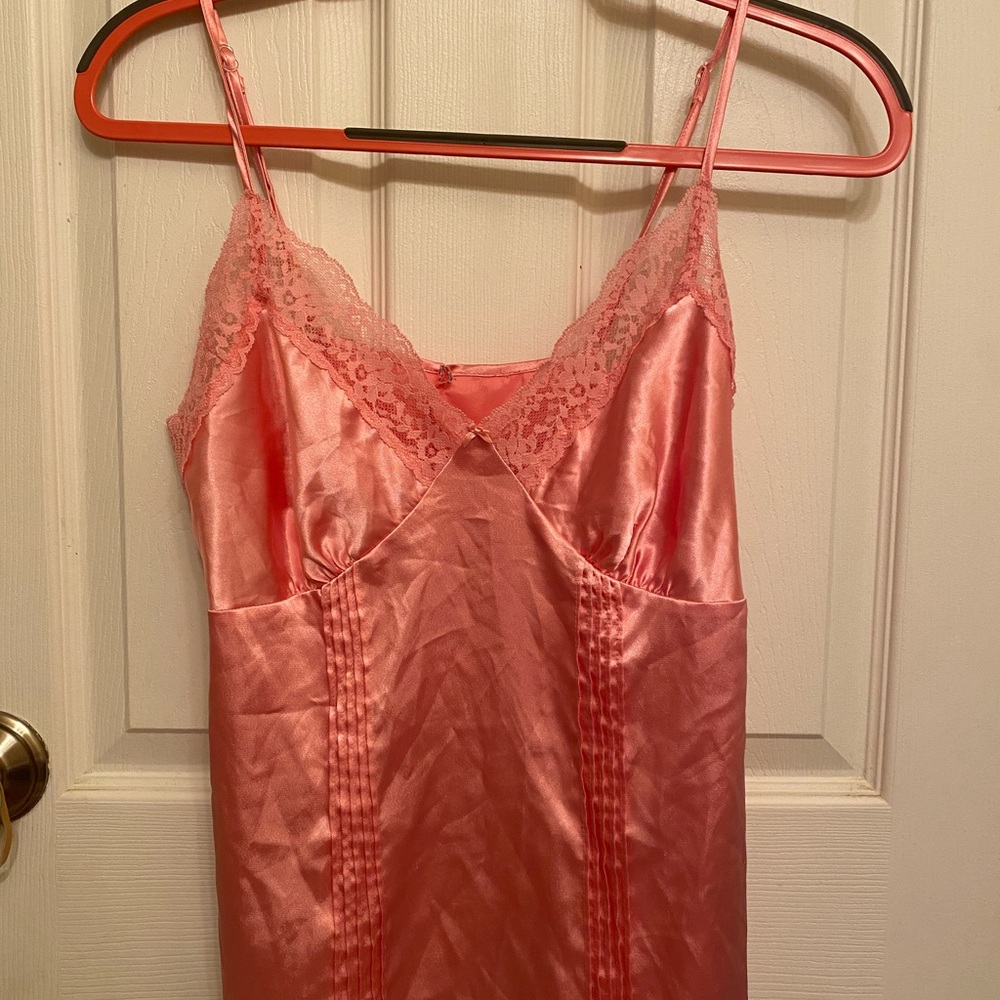 PINK SILK LACE TANK
